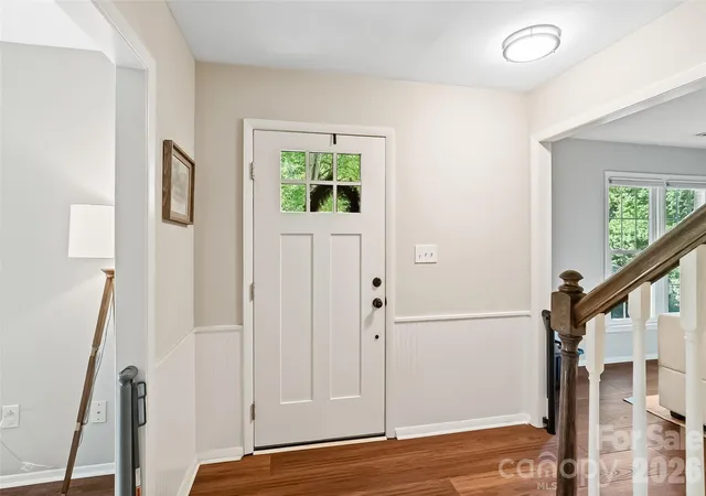 Photo 4 of Single family home for sale at 9151 Hinson Dr, Matthews, NC 28105 | MLS# 4432115 | Listing updated on 2026-10-10
