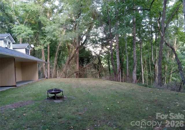Photo 3 of Townhouse for sale at 487 N Country Clb Dr, Cullowhee, NC 28723 | MLS# 4432116 | Listing updated on 2026-10-11