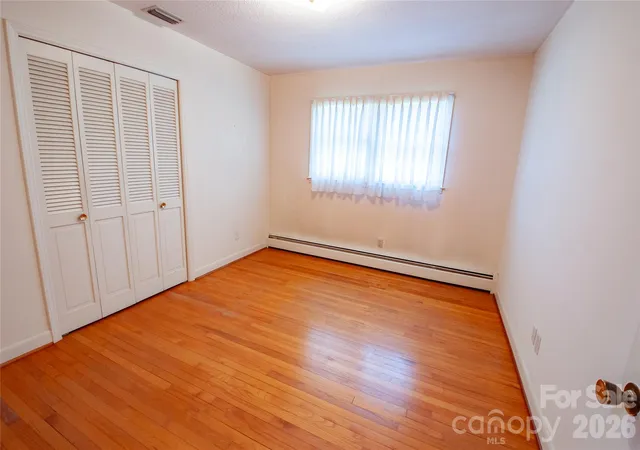 Photo 3 of Single family home for sale at 2607 Montgomery Dr, Statesville, NC 28625 | MLS# 4432123 | Listing updated on 2026-10-08
