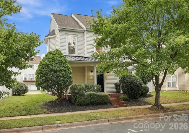 Photo 1 of Single family home for sale at 11705 Kingsley View Dr, Charlotte, NC 28277 | MLS# 4432126 | Listing updated on 2026-10-24