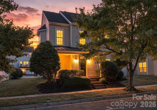Photo 1 of Single family home for sale at 11705 Kingsley View Dr, Charlotte, NC 28277 | MLS# 4432126 | Listing updated on 2026-10-24