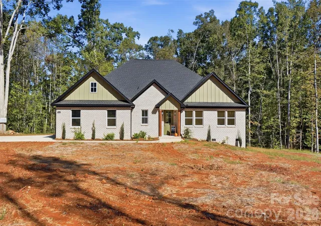 Photo 3 of Single family home for sale at 10120 Mini Ranch Rd, Waxhaw, NC 28173 | MLS# 4432131 | Listing updated on 2026-10-17