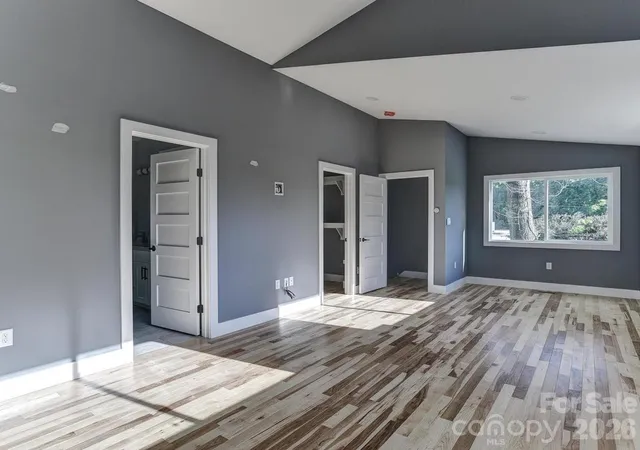 Photo 4 of Single family home for sale at 21 Wilmington St, Asheville, NC 28806 | MLS# 4432133 | Listing updated on 2026-10-08