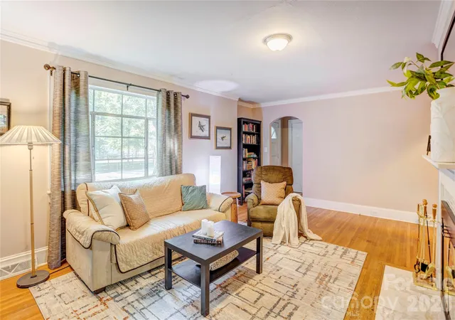 Photo 4 of Single family home for sale at 50 Park Dr, Concord, NC 28027 | MLS# 4432135 | Listing updated on 2026-10-09