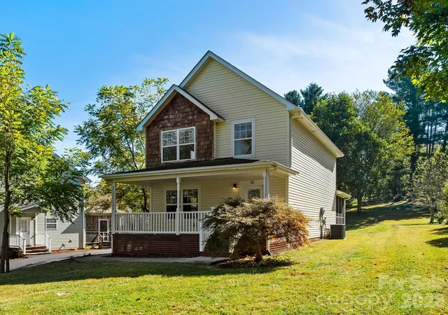 Photo 3 of Single family home for sale at 81 Crayton Rd, Asheville, NC 28803 | MLS# 4432139 | Listing updated on 2026-10-08