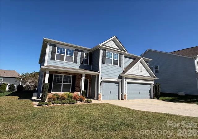 Photo 1 of Single family home for sale at 162 Blueview Rd, Mooresville, NC 28117 | MLS# 4432152 | Listing updated on 2026-10-07