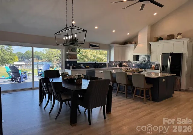 Photo 1 of Single family home for sale at 15800 Henry Ln, Huntersville, NC 28078 | MLS# 4432159 | Listing updated on 2026-10-18