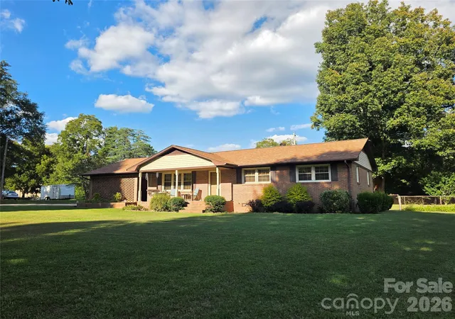 Photo 1 of Single family home for sale at 4106 Dallas High Shls Hwy, Dallas, NC 28034 | MLS# 4432167 | Listing updated on 2026-10-07