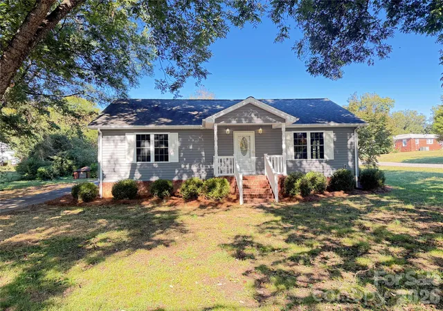 Photo 1 of Single family home for sale at 52 Roberta Rd, Concord, NC 28027 | MLS# 4432169 | Listing updated on 2026-10-07