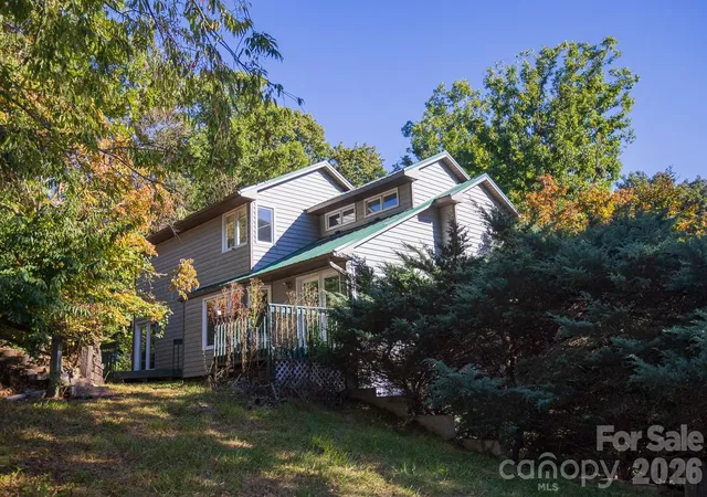 Photo 1 of Single family home for sale at 79 Pine Cone Dr, Asheville, NC 28805 | MLS# 4432175 | Listing updated on 2026-10-08