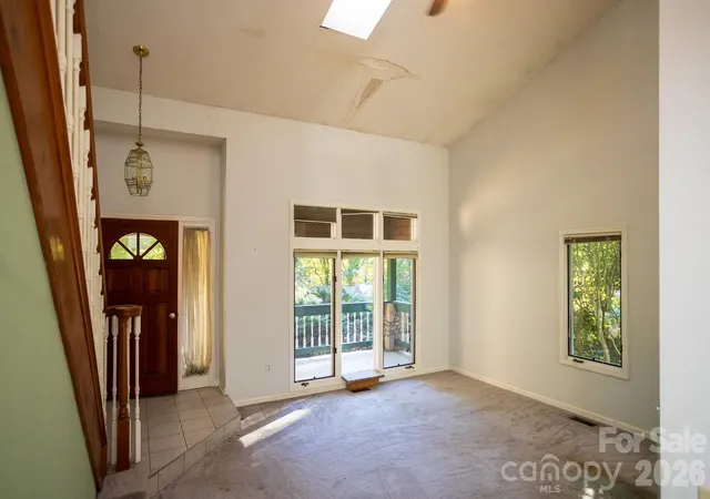 Photo 4 of Single family home for sale at 79 Pine Cone Dr, Asheville, NC 28805 | MLS# 4432175 | Listing updated on 2026-10-08
