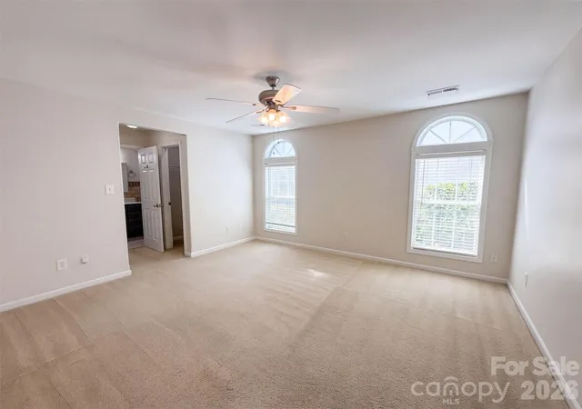 Photo 3 of Single family home for sale at 10526 Glory Meadow Ct, Charlotte, NC 28278 | MLS# 4432181 | Listing updated on 2026-10-08