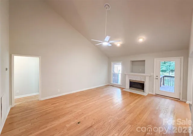 Photo 3 of Single family home for sale at 1104 Thoroughbred Pl Nw, Concord, NC 28027 | MLS# 4432188 | Listing updated on 2026-10-08