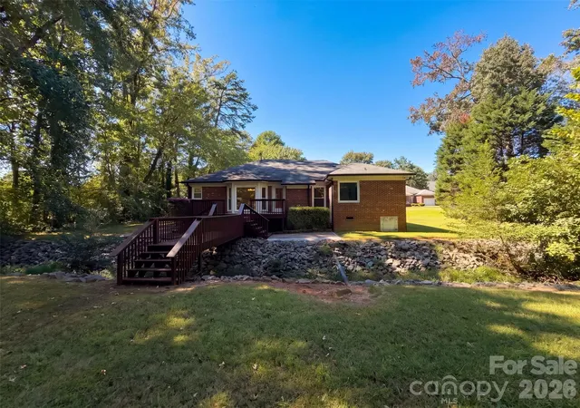 Photo 4 of Single family home for sale at 1104 Thoroughbred Pl NW, Concord, NC 28027 | MLS# 4432188 | Listing updated on 2026-10-08