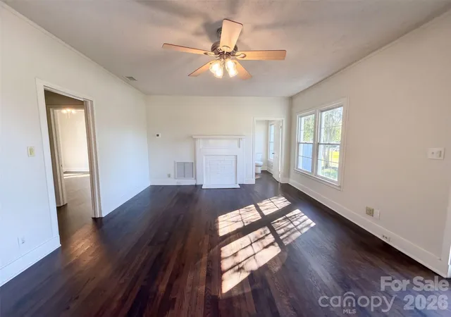 Photo 2 of Single family home for sale at 208 Pressly St, Clover, SC 29710 | MLS# 4432192 | Listing updated on 2026-10-09
