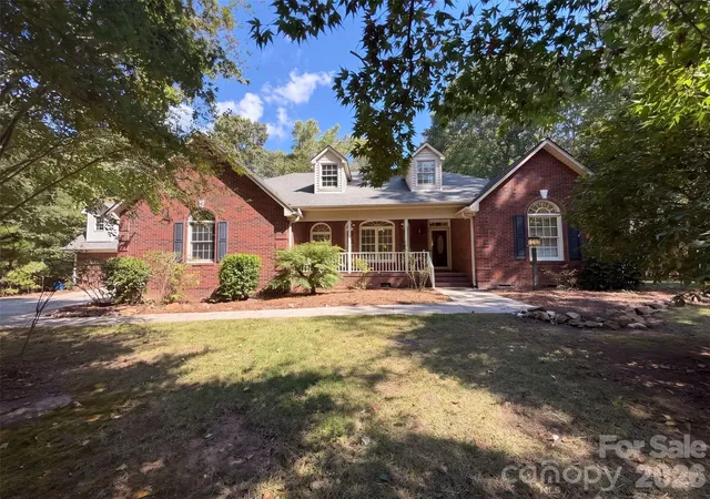 Single family home for sale at 5406 Clb View Dr, Concord, NC 28025 | MLS# 4432194