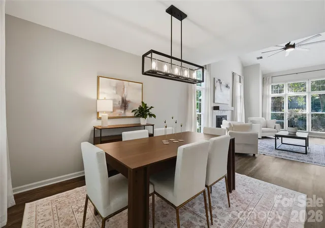 Photo 3 of Single family home for sale at 2815 Winghaven Ln, Charlotte, NC 28210 | MLS# 4432199 | Listing updated on 2026-10-09