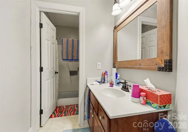 Photo 35 of Single family home for sale at 1233 Waterford Rd, Lincolnton, NC 28092 | MLS# 4432232 | Listing updated on 2026-10-08