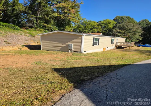 Photo 3 of Single family home for sale at 155 4th C St, Marion, NC 28752 | MLS# 4432241 | Listing updated on 2026-10-08