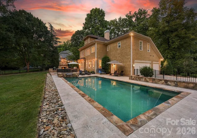 Photo 2 of Single family home for sale at 125 Dedham Loop, Mooresville, NC 28117 | MLS# 4432254 | Listing updated on 2026-10-09