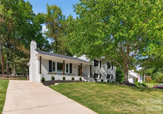 Photo 1 of Single family home for sale at 3918 Rhodes Ave, Charlotte, NC 28210 | MLS# 4432255 | Listing updated on 2026-10-08