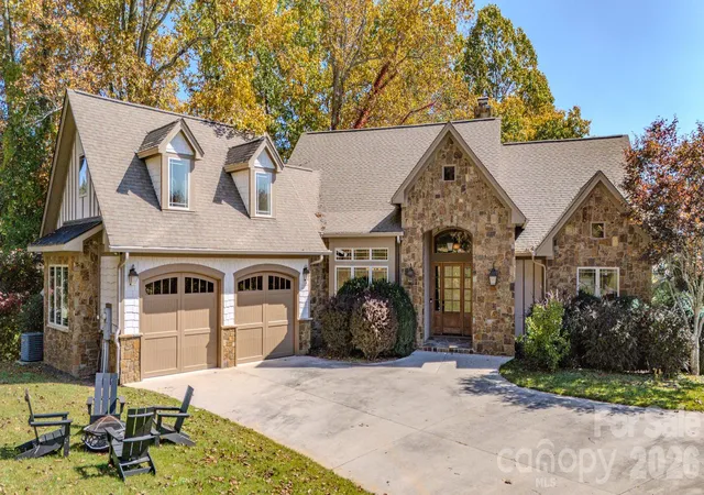 Photo 1 of Single family home for sale at 46 N Ridge Ln, Newland, NC 28657 | MLS# 4432272 | Listing updated on 2026-10-21