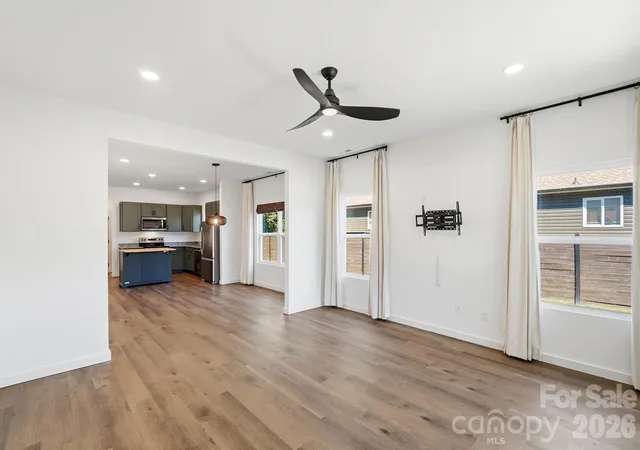 Photo 4 of Single family home for sale at 1112 Crawford Rd, Rock Hill, SC 29730 | MLS# 4432273 | Listing updated on 2026-10-14