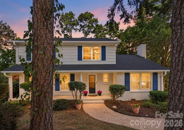 Photo 1 of Single family home for sale at 833 Archdale Dr, Charlotte, NC 28217 | MLS# 4432284 | Listing updated on 2026-10-28