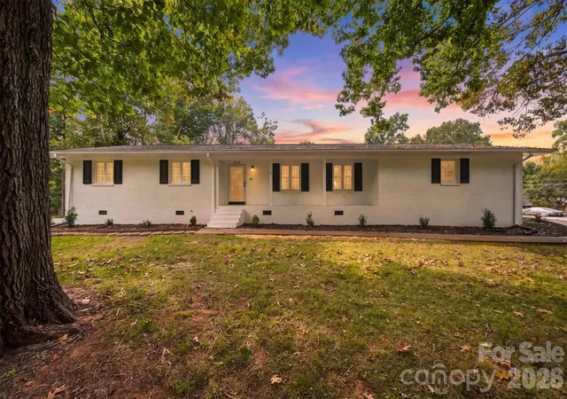 Photo 1 of Single family home for sale at 803 E 24th Street, Newton, NC 28658 | MLS# 4432308 | Listing updated on 2026-10-16