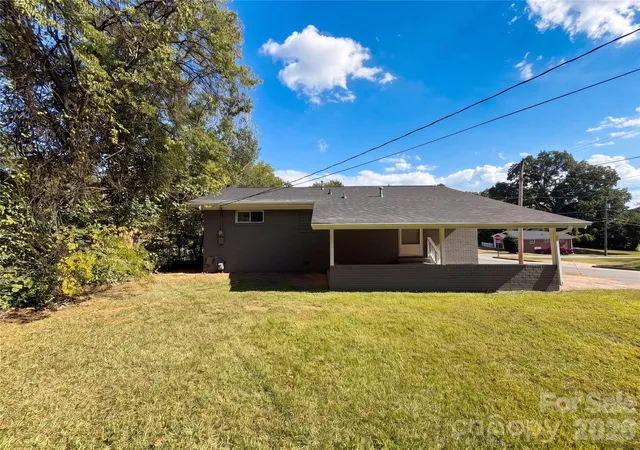 Photo 4 of Single family home for sale at 264 Crowell Dr SW, Concord, NC 28025 | MLS# 4432311 | Listing updated on 2026-10-07