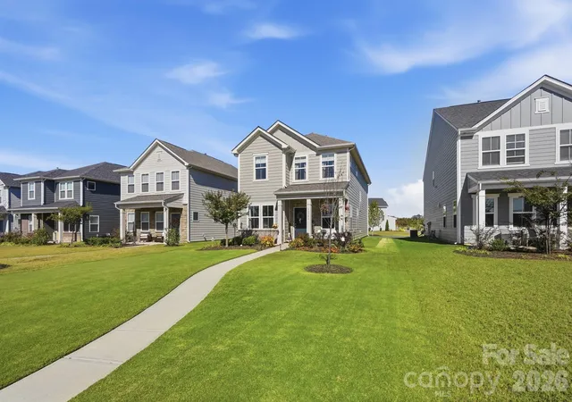 Photo 2 of Single family home for sale at 15506 Parkside Xing Dr, Charlotte, NC 28278 | MLS# 4432312 | Listing updated on 2026-10-23