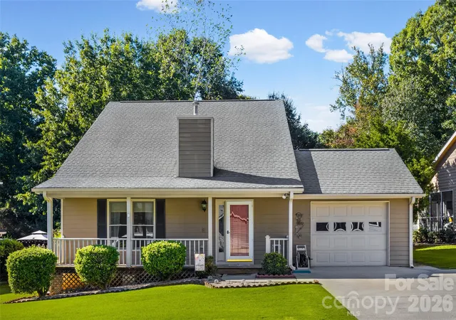 Photo 1 of Single family home for sale at 152 Sea Is Blvd #30, Fort Mill, SC 29708 | MLS# 4432321 | Listing updated on 2026-10-26