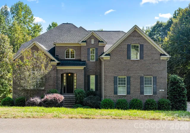 Photo 2 of Mansion for sale at 287 Walking Horse Trl, Davidson, NC 28036 | MLS# 4432331 | Listing updated on 2026-10-17