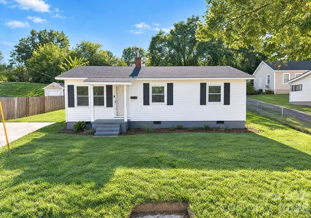 Single family home for sale at 301 Houston St, Concord, NC 28025 | MLS# 4432334