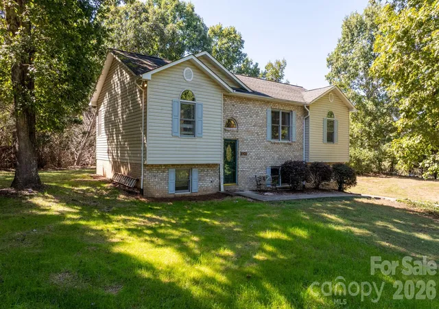 Photo 3 of Single family home for sale at 3261 Washington Way, Hudson, NC 28638 | MLS# 4432336 | Listing updated on 2026-10-08