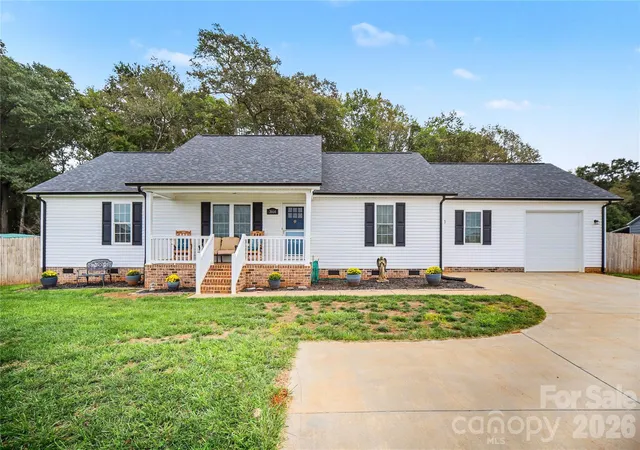 Photo 1 of Single family home for sale at 3664 Straw Fld Trl, Lincolnton, NC 28092 | MLS# 4432347 | Listing updated on 2026-10-25