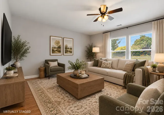Photo 4 of Single family home for sale at 6215 Woodland Cmns Dr, Charlotte, NC 28269 | MLS# 4432348 | Listing updated on 2026-10-07