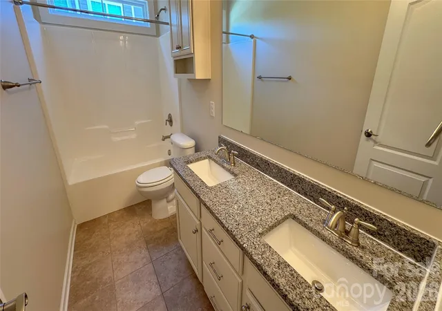 Photo 3 of Single family home for sale at 13926 Tilesford Ln, Huntersville, NC 28078 | MLS# 4432353 | Listing updated on 2026-10-07