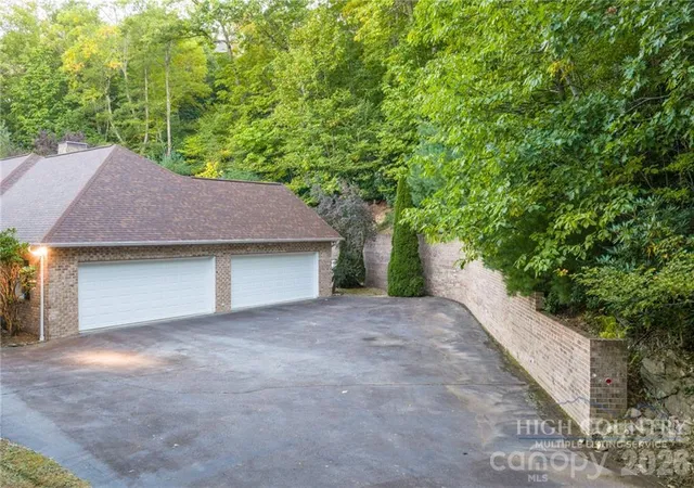 Photo 43 of Single family home for sale at 560 Greystone Dr, Boone, NC 28607 | MLS# 4432355 | Listing updated on 2026-10-08