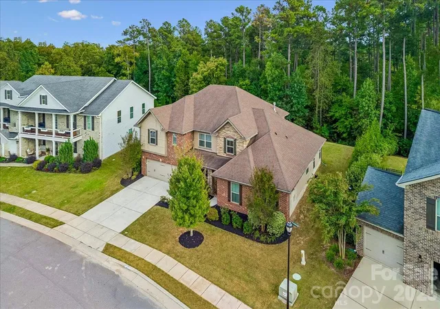 Photo 3 of Single family home for sale at 1219 Arges River Dr, Fort Mill, SC 29715 | MLS# 4432365 | Listing updated on 2026-10-20