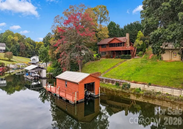 Photo 3 of Single family home for sale at 128 Mull Dr, Taylorsville, NC 28681 | MLS# 4432367 | Listing updated on 2026-10-11