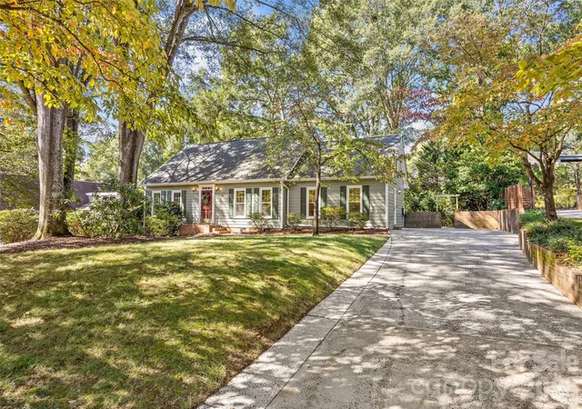 Photo 1 of Single family home for sale at 5132 Camilla Dr, Charlotte, NC 28226 | MLS# 4432368 | Listing updated on 2026-10-21