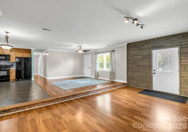 Photo 4 of Single family home for sale at 112 Roseborough Rd, Grover, NC 28073 | MLS# 4432378 | Listing updated on 2026-10-08