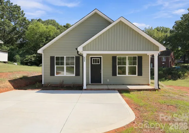 Single family home for sale at 808 4th Street, Albemarle, NC 28001 | MLS# 4432385