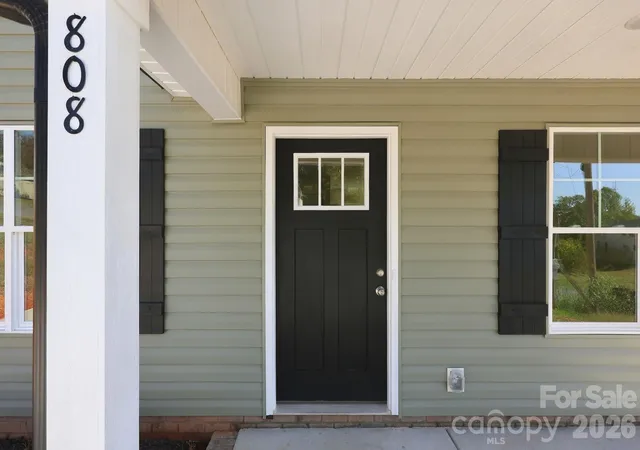 Photo 2 of Single family home for sale at 808 4th Street, Albemarle, NC 28001 | MLS# 4432385 | Listing updated on 2026-10-16