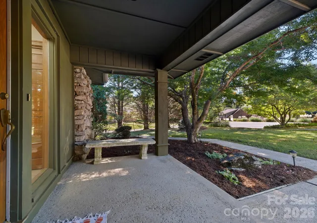Photo 3 of Single family home for sale at 3003 Sourwood Trl, Hendersonville, NC 28739 | MLS# 4432414 | Listing updated on 2026-10-09