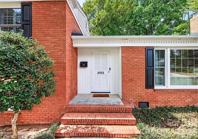 Single family home for sale at 3022 Finley Pl, Charlotte, NC 28210 | MLS# 4432416