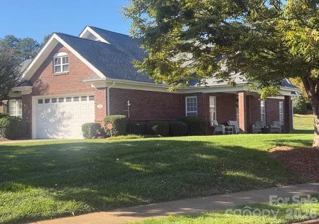 Photo 1 of Townhouse for sale at 3511 Winter View Ct, Charlotte, NC 28269 | MLS# 4432422 | Listing updated on 2026-10-09