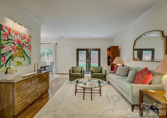 Photo 3 of Single family home for sale at 3946 Churchill Rd, Charlotte, NC 28211 | MLS# 4432430 | Listing updated on 2026-10-31