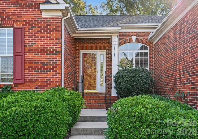 Photo 3 of Single family home for sale at 3007 Mercer St, Fort Mill, SC 29707 | MLS# 4432444 | Listing updated on 2026-10-20